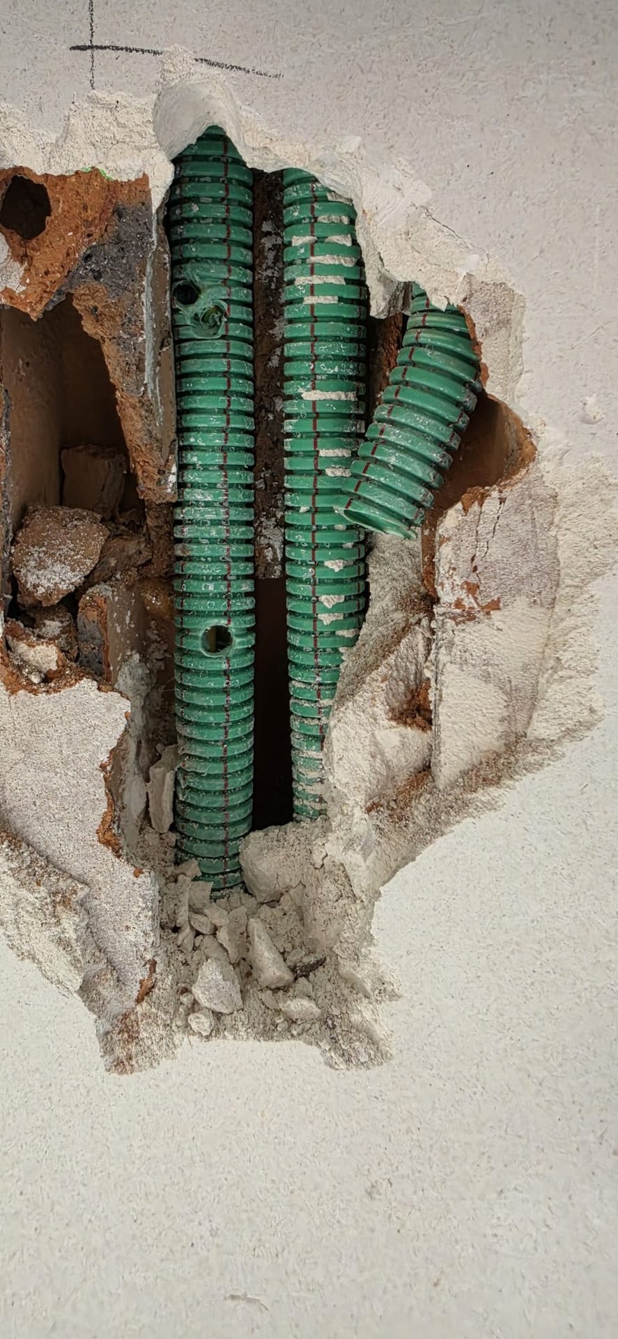 Herstelling van een stopcontact door Elect-SA