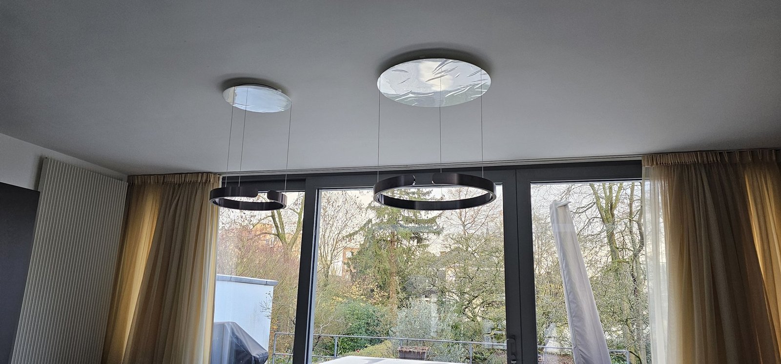 Verlichting boven een keukeneiland